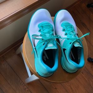 Teal women’s Nike Metcon 2s!
